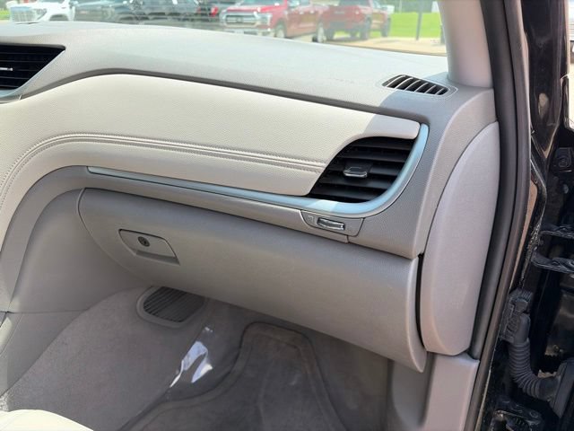 Used 2016 Chevrolet Traverse LTZ AWD/4WD image 49