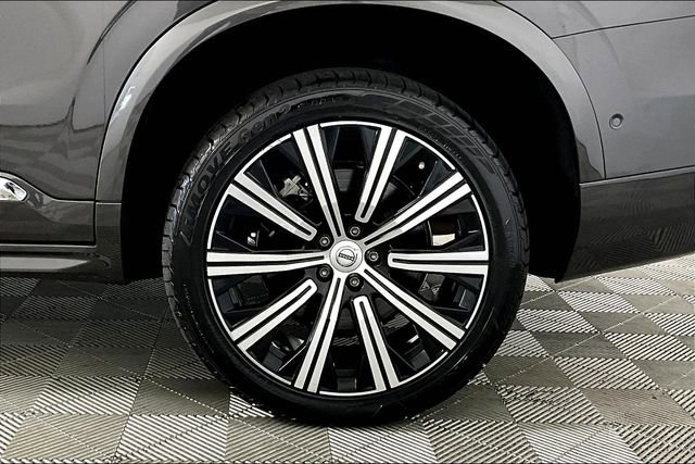 Used 2024 Volvo XC90 B6 Plus image 8