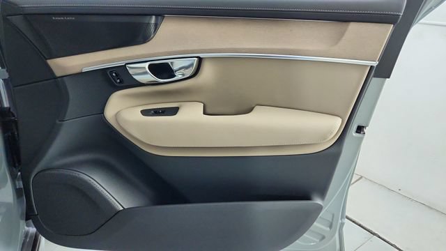 New 2026 Volvo XC90 T8 Plus w/ Protection Package Premier AWD/4WD image 40