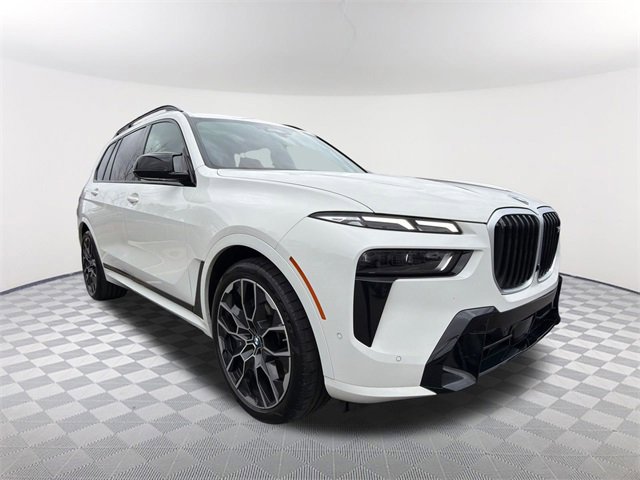Used 2025 BMW X7 M60i image 3