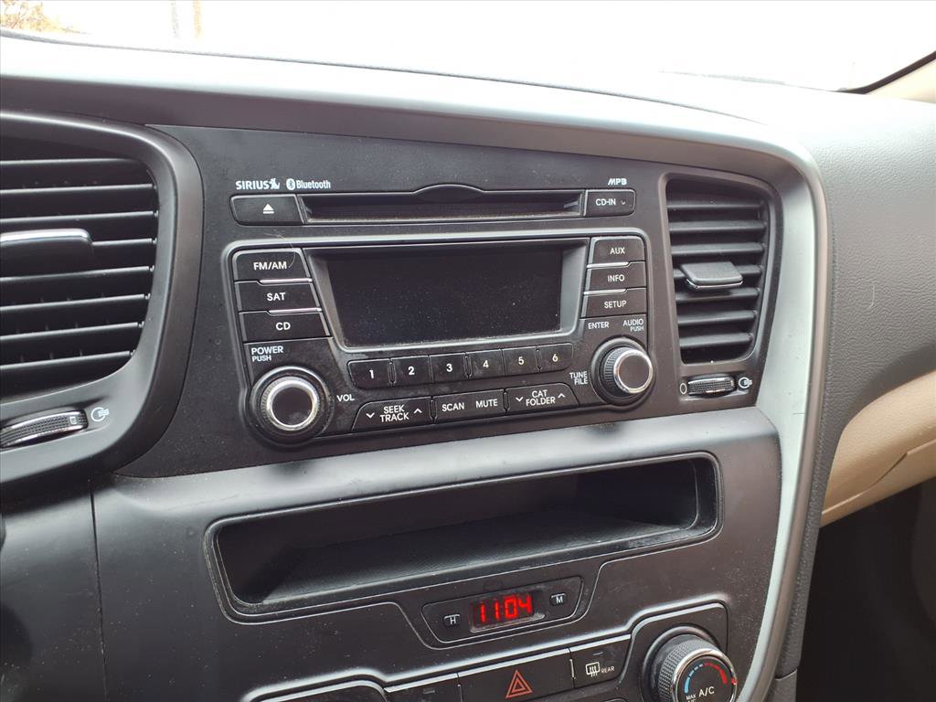 Used 2011 Kia Optima LX image 10