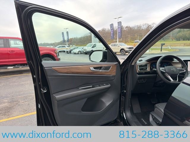 New 2026 Volkswagen Atlas SE image 23