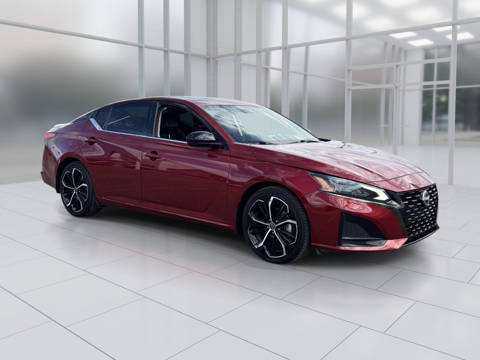 Certified 2023 Nissan Altima 2.5 SR w/ SR Premium Package FWD image 8