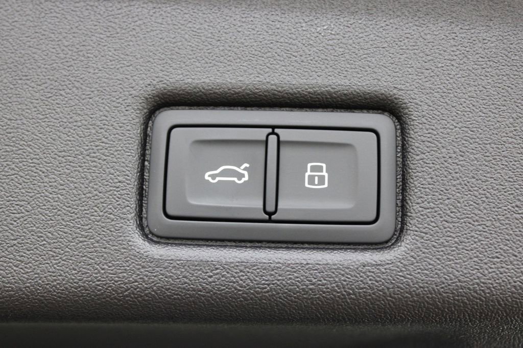 New 2025 Audi Q5 Prestige image 30