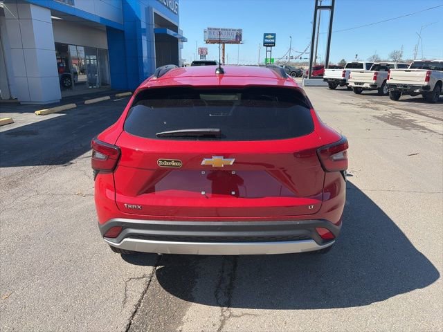 New 2026 Chevrolet Trax LT w/ Driver Confidence Package FWD image 5