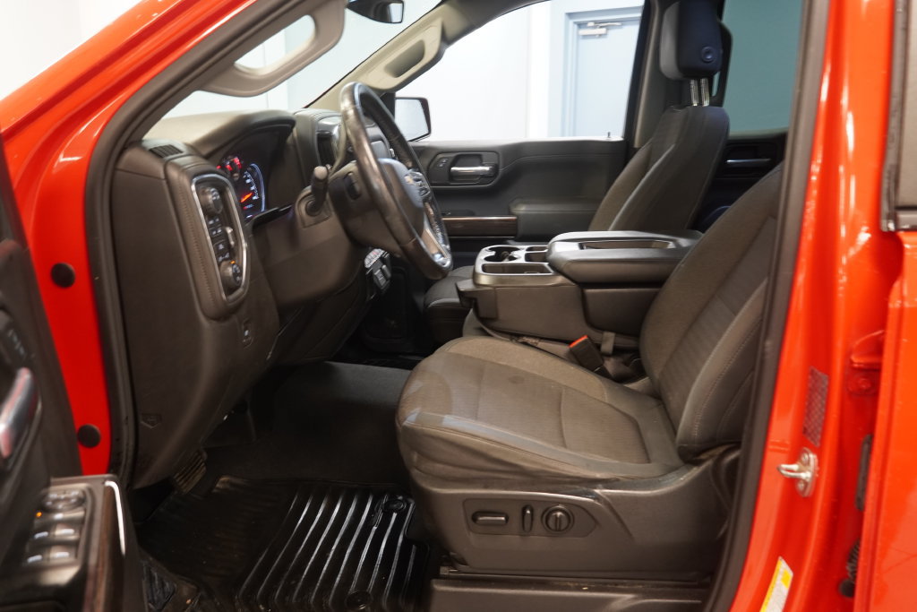Used 2019 Chevrolet Silverado 1500 LT w/ All-Star Edition AWD/4WD image 4