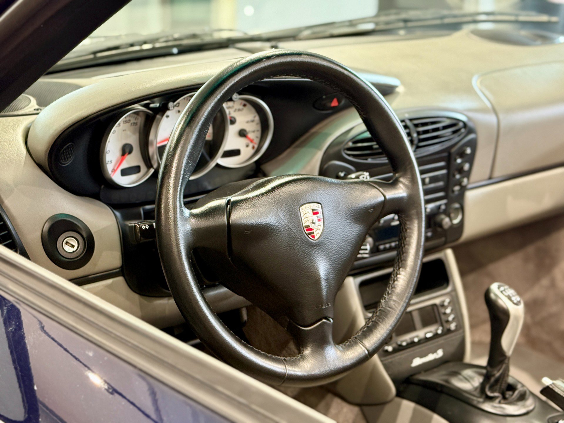 Used 2001 Porsche Boxster S image 21