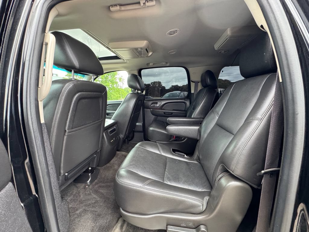 Used 2013 Chevrolet Suburban LTZ AWD/4WD image 36