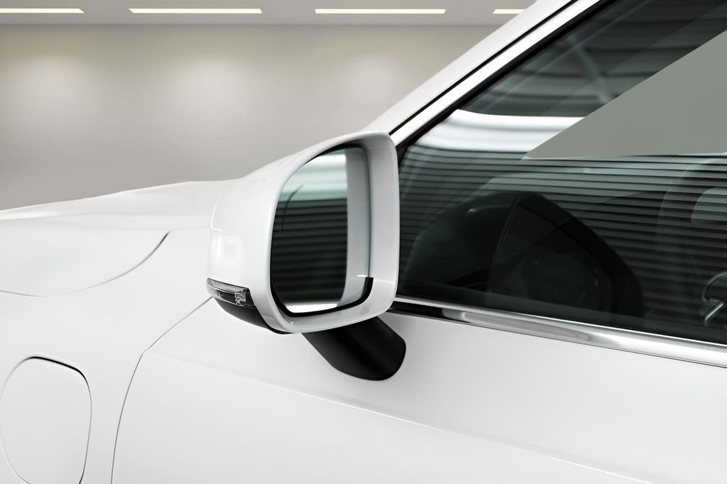 New 2025 Volvo XC90 T8 Core w/ Protection Package image 11