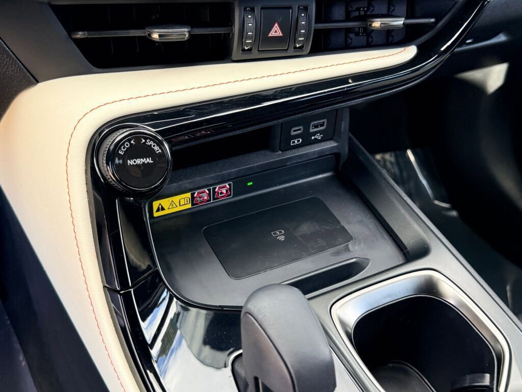 Used 2022 Lexus NX 350h AWD image 23