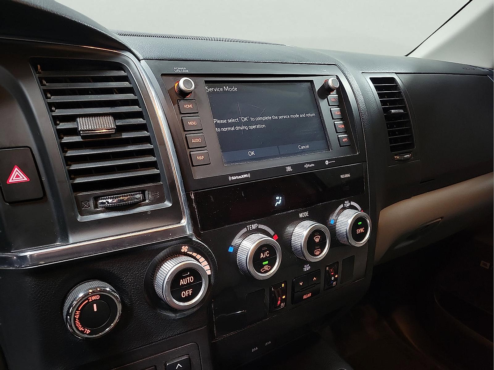 Certified 2021 Toyota Sequoia Platinum image 20