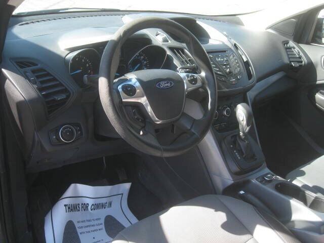 Used 2016 Ford Escape SE w/ SE Cold Weather Package AWD/4WD image 15