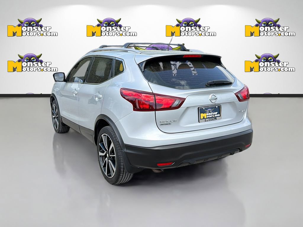 Used 2017 Nissan Rogue Sport SL w/ SL Premium Package image 7