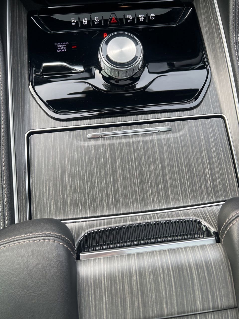 Used 2023 Jeep Wagoneer Series II w/ Premium Group I image 27