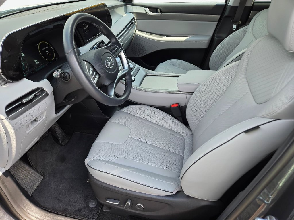 Certified 2025 Hyundai Palisade SEL FWD image 15