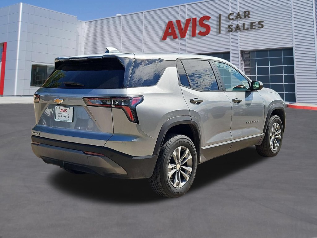 Used 2026 Chevrolet Equinox LT FWD image 6