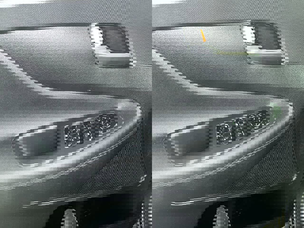 Used 2023 Hyundai Santa Fe SEL AWD/4WD image 13