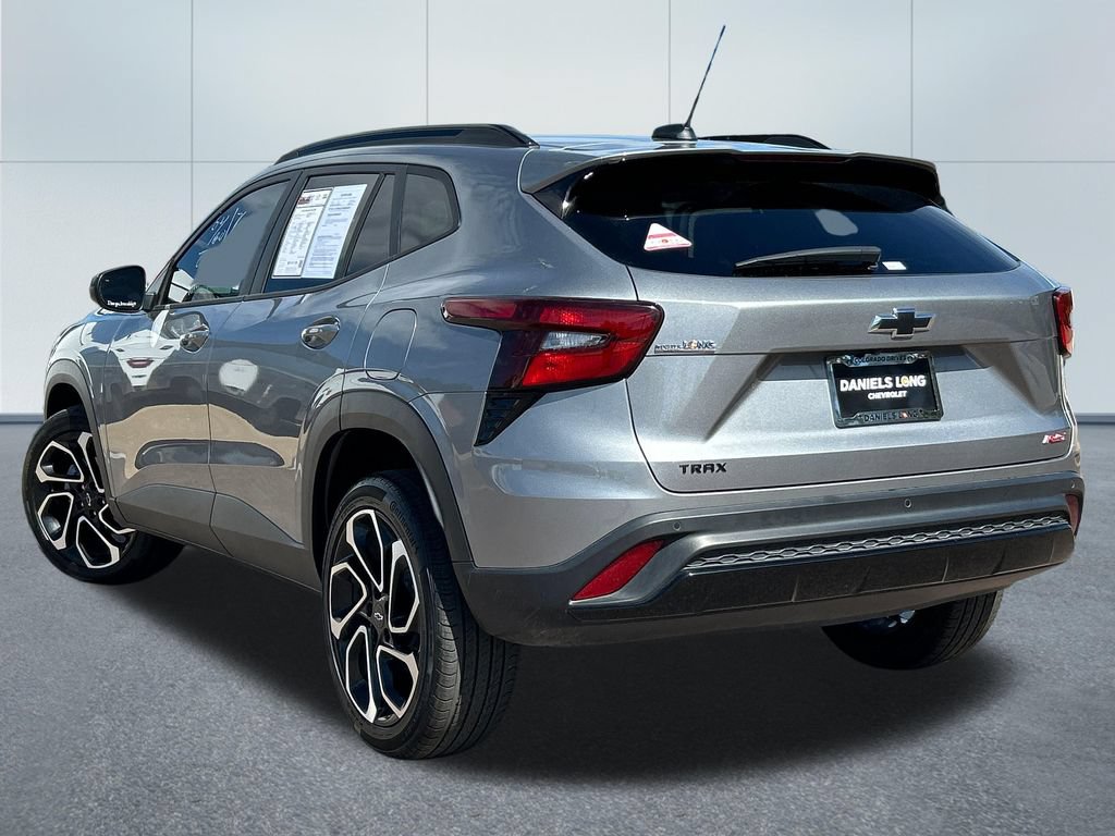 Used 2025 Chevrolet Trax RS w/ Driver Confidence Package FWD image 33