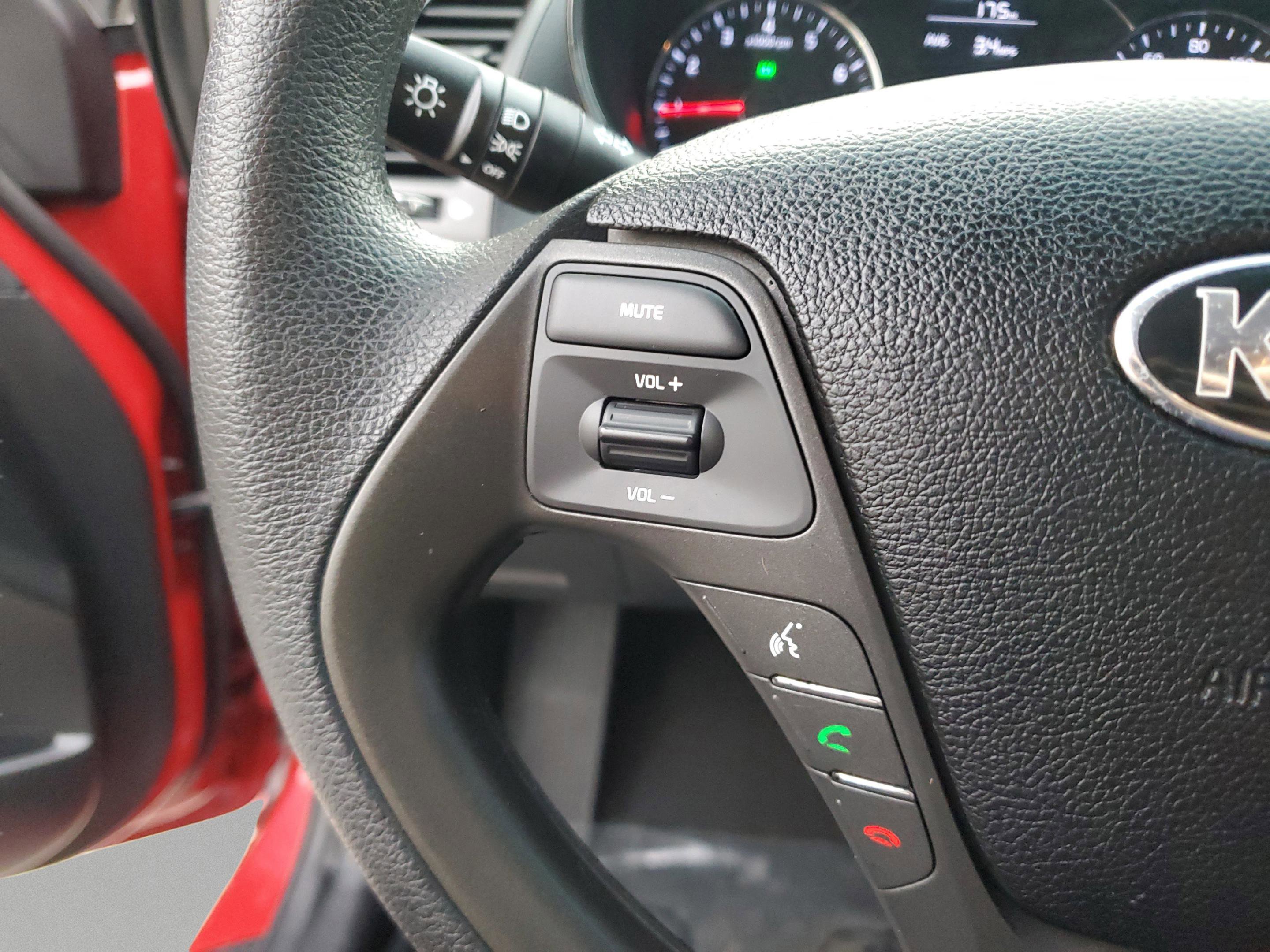 Used 2016 Kia Forte LX FWD image 26