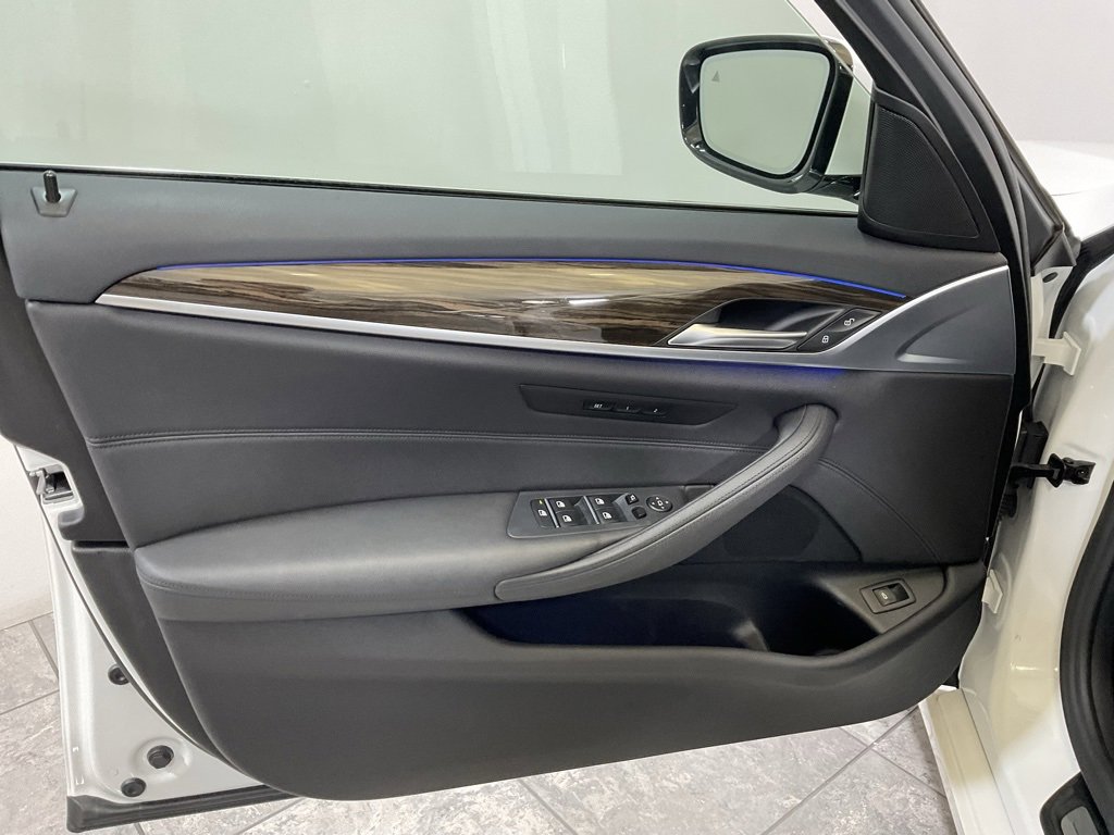 Used 2020 BMW 530i w/ Convenience Package image 43