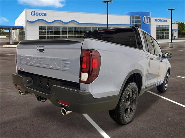 New 2026 Honda Ridgeline Black Edition image 7