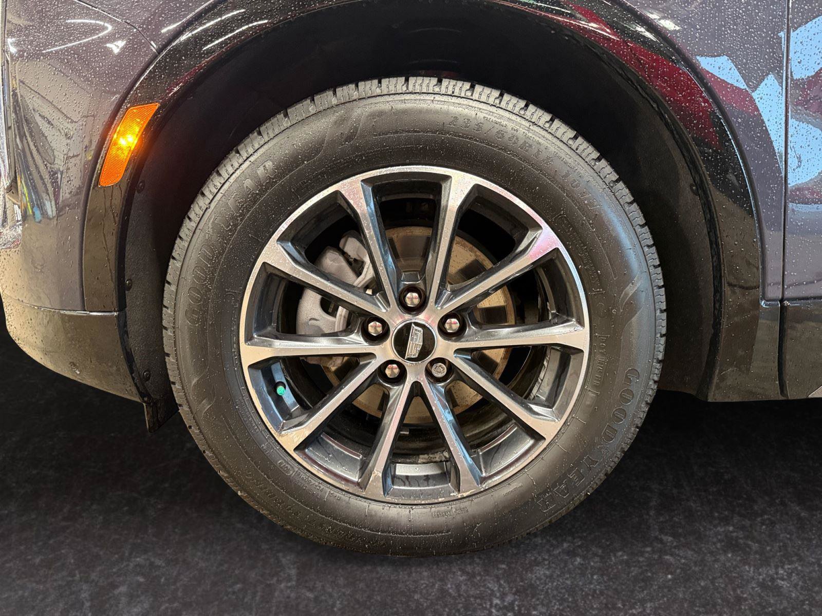 Used 2024 Cadillac XT4 Sport AWD/4WD image 28
