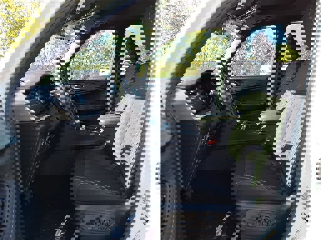 New 2025 Jeep Grand Cherokee L Laredo w/ Luxury Tech Group I image 6