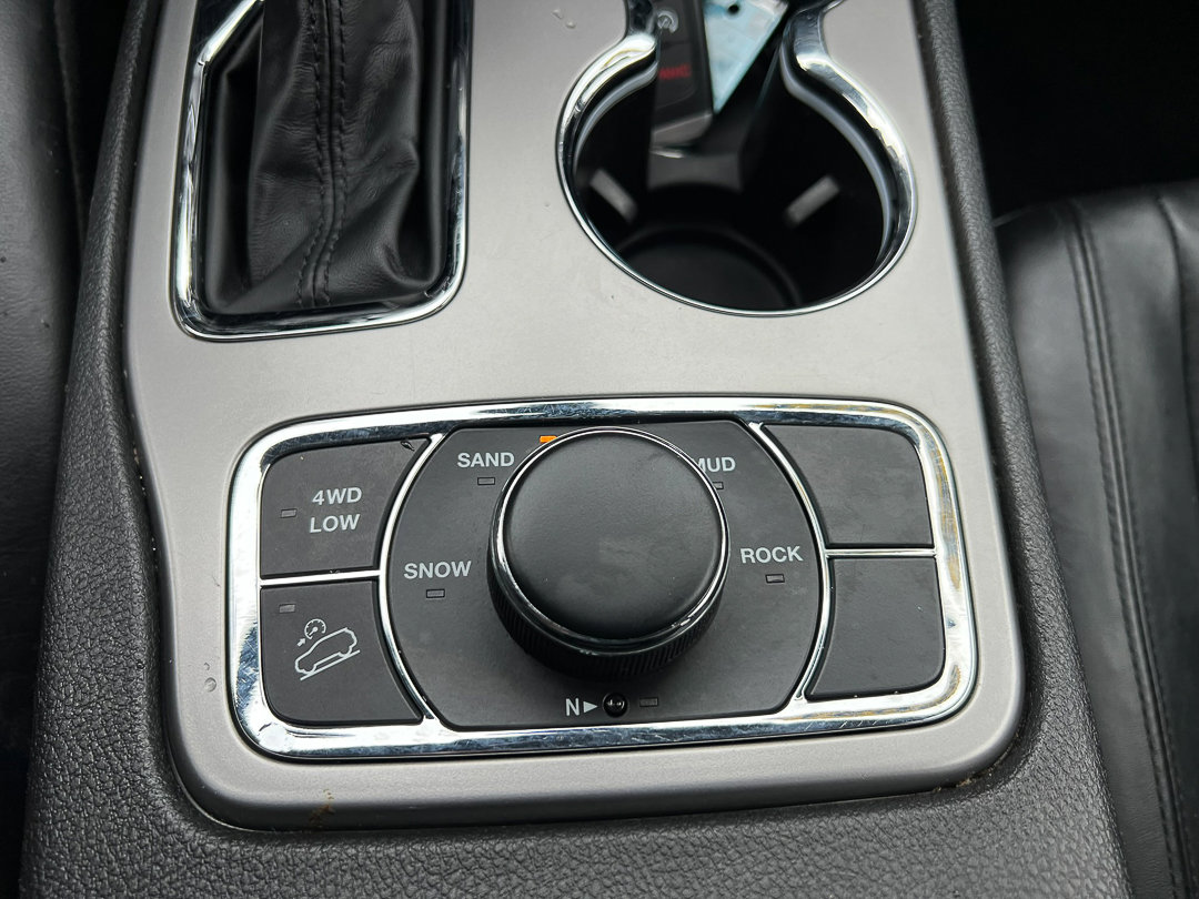 Used 2021 Jeep Grand Cherokee Limited w/ Trailer Tow Group IV AWD/4WD image 24