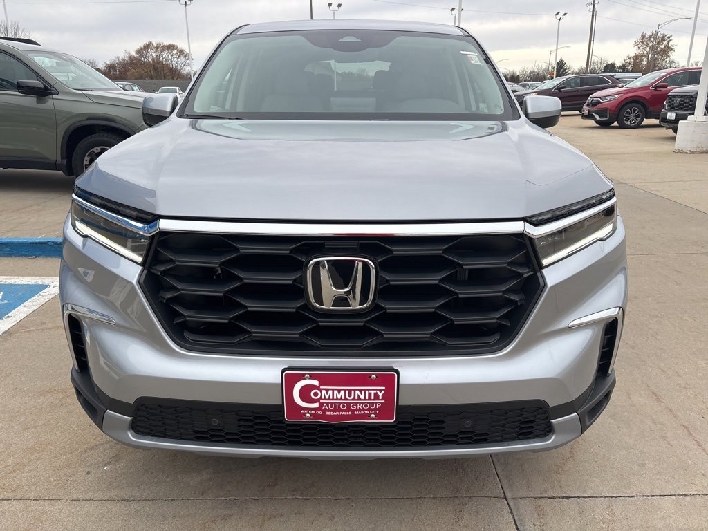 New 2025 Honda Pilot EX-L image 8