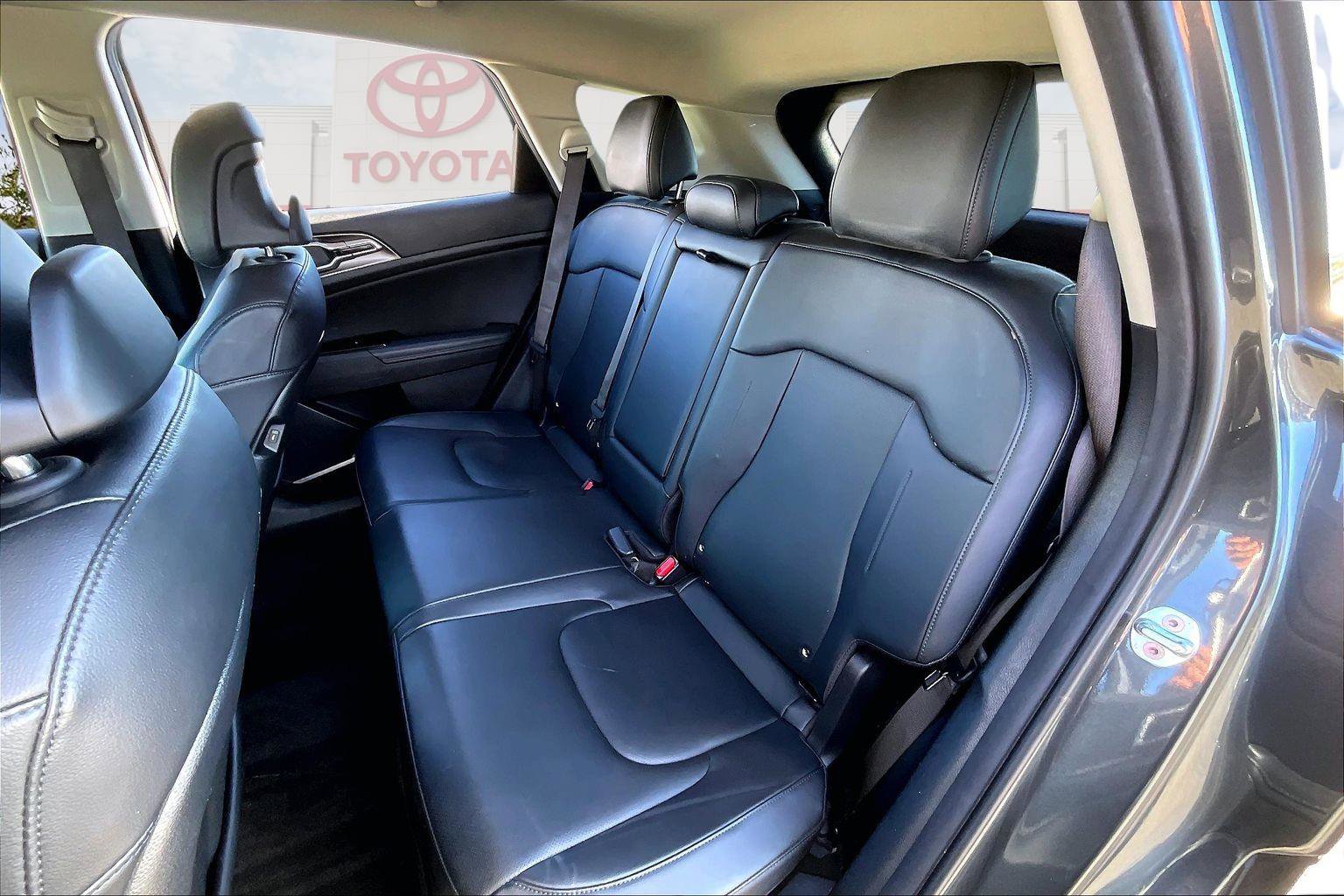 Used 2023 Kia Sportage EX image 25