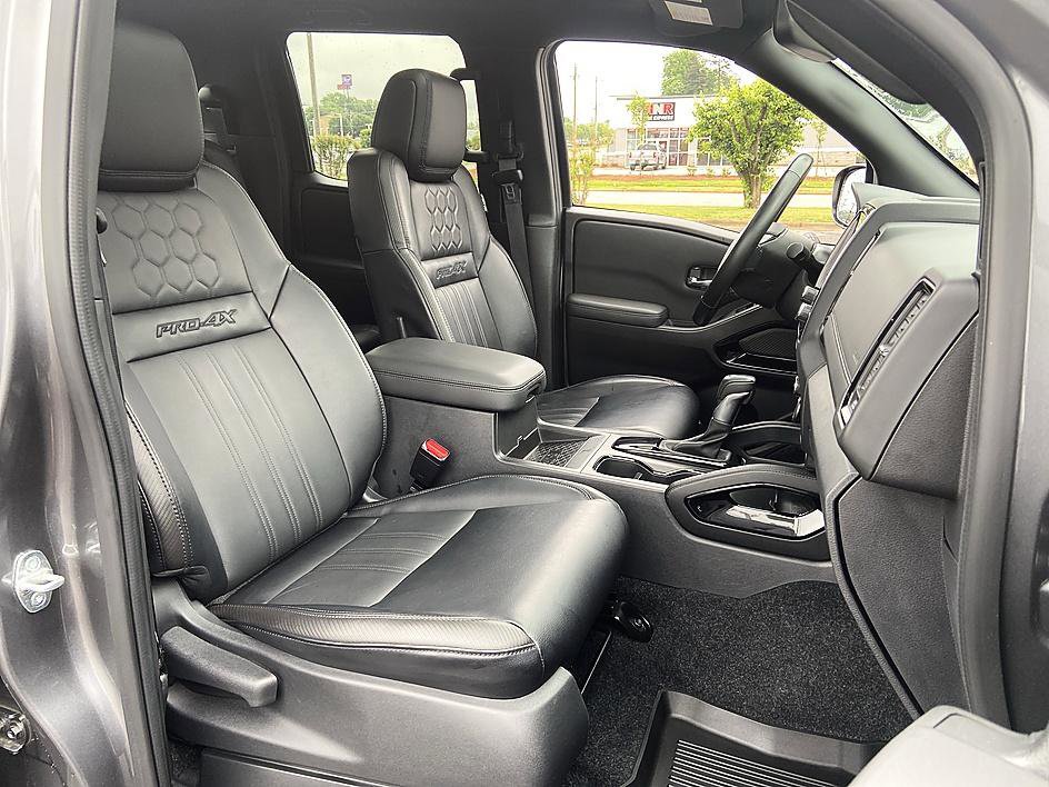 Certified 2022 Nissan Frontier PRO-4X w/ Pro-4X Premium Package AWD/4WD image 18