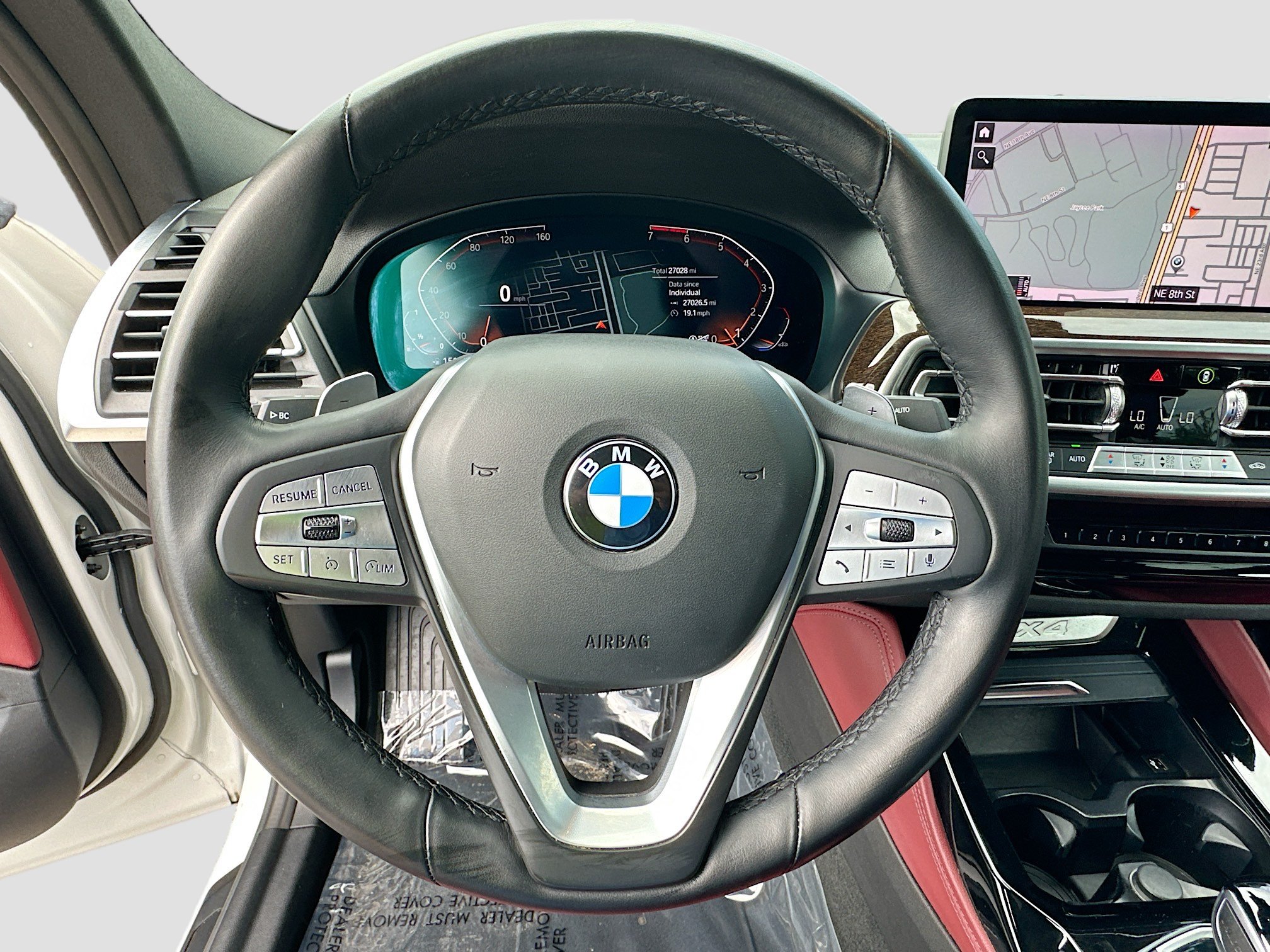 Used 2023 BMW X4 xDrive30i AWD/4WD image 10