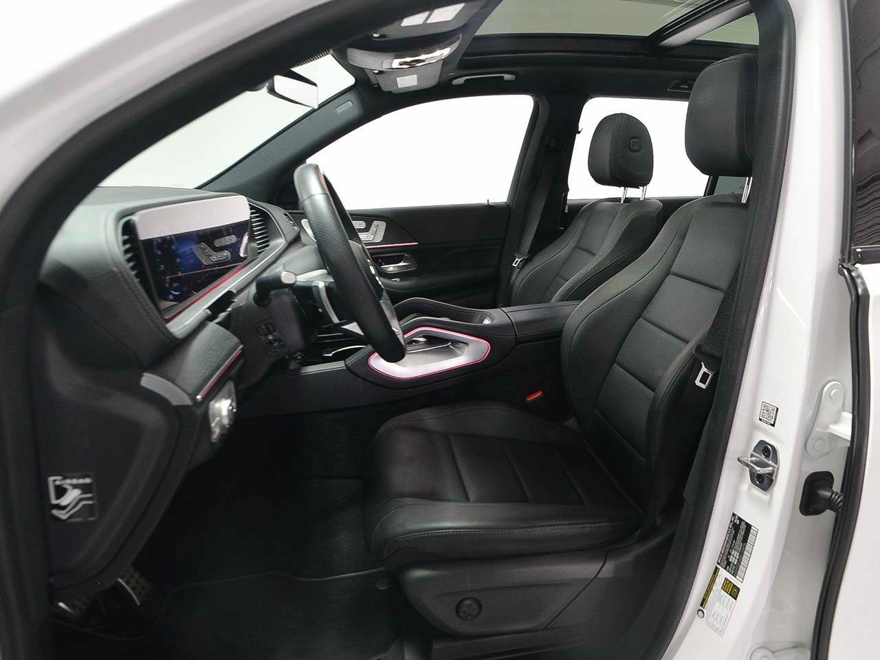 Used 2024 Mercedes-Benz GLS 450 4MATIC image 8