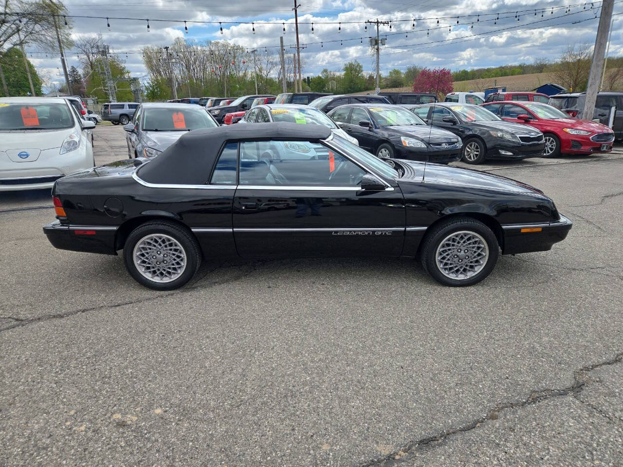 Used 1992 Chrysler LeBaron Convertible FWD image 9