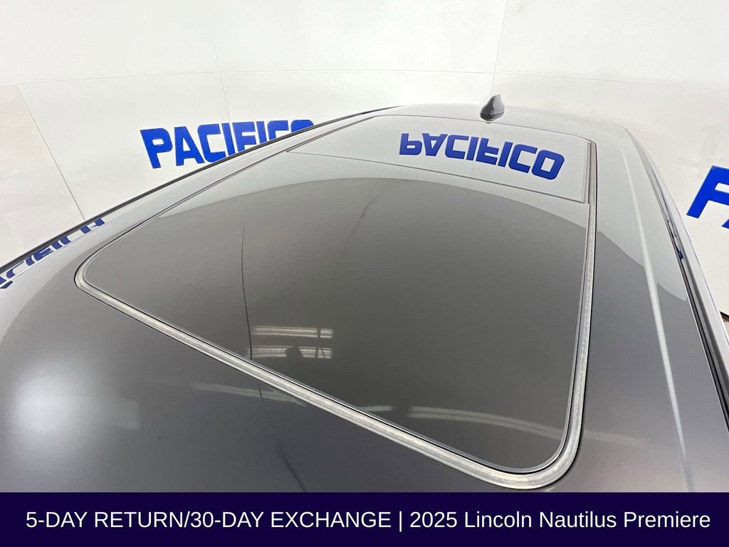 Used 2025 Lincoln Nautilus Premier w/ Equipment Group 102A AWD/4WD image 17