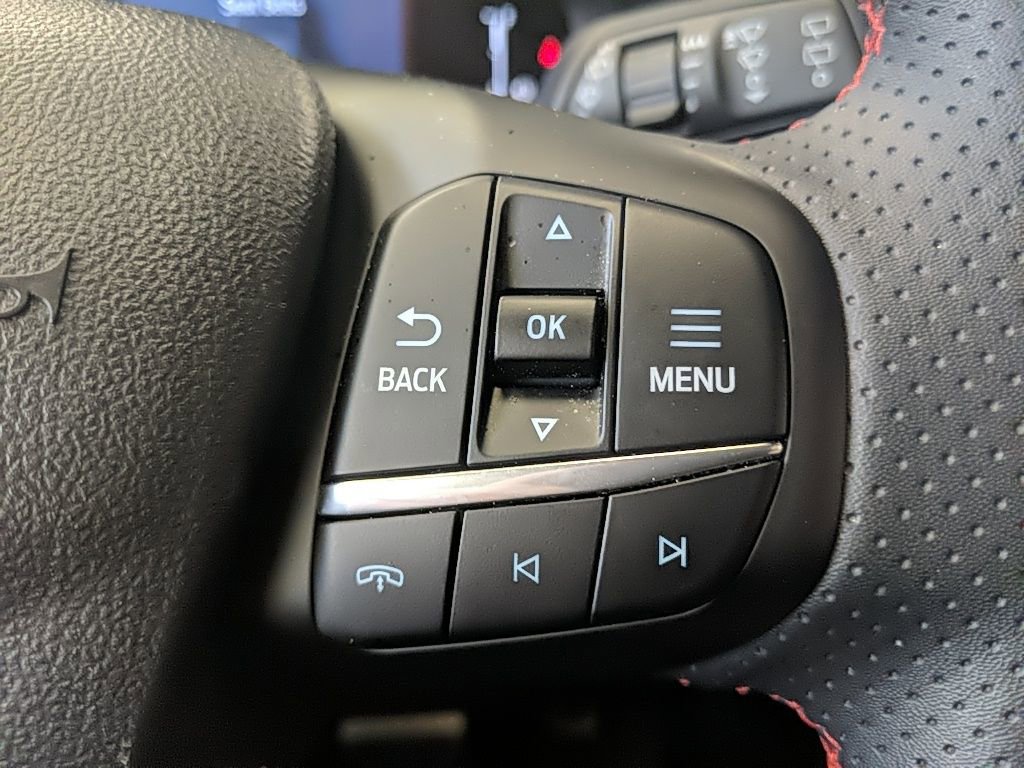 Used 2024 Ford Escape ST-Line w/ Tech Pack #1 image 17