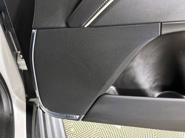 Certified 2023 Cadillac Escalade ESV Sport w/ LPO, ONYX Package AWD/4WD image 29