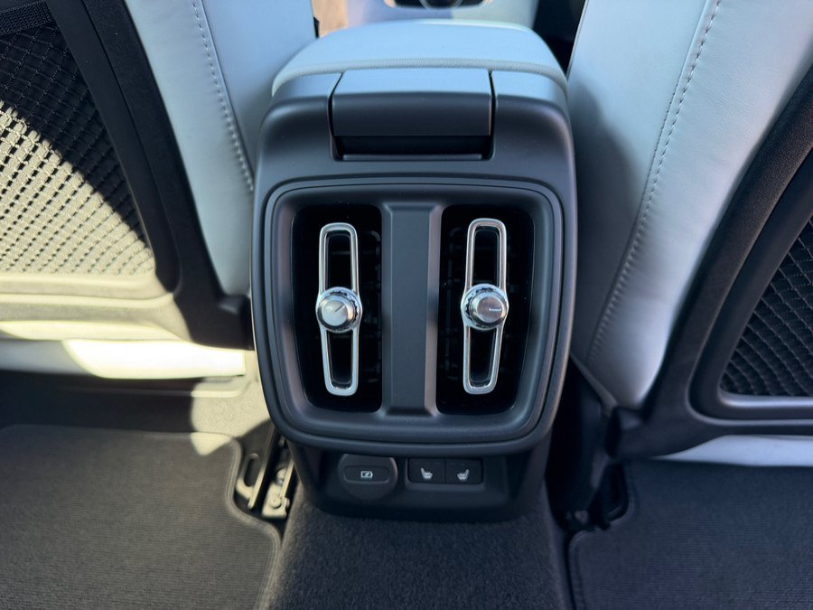 Used 2024 Polestar Polestar 2 AWD/4WD image 40