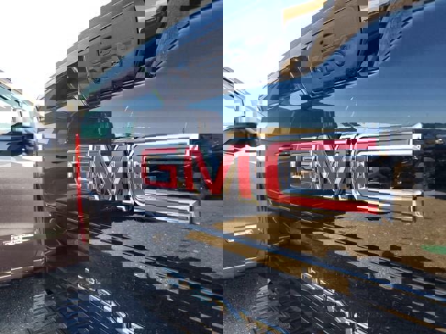 New 2026 GMC Sierra 1500 Denali w/ Denali Reserve Package AWD/4WD image 7