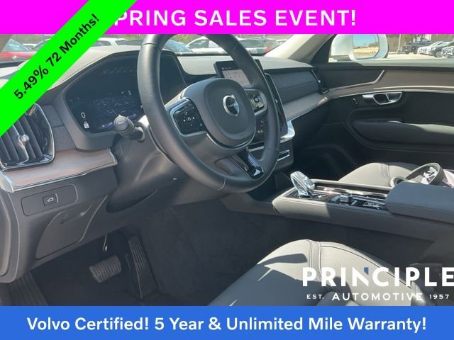 Certified 2025 Volvo XC90 B5 Plus AWD/4WD image 30