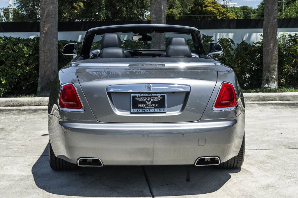 Used 2019 Rolls-Royce Dawn RWD image 7