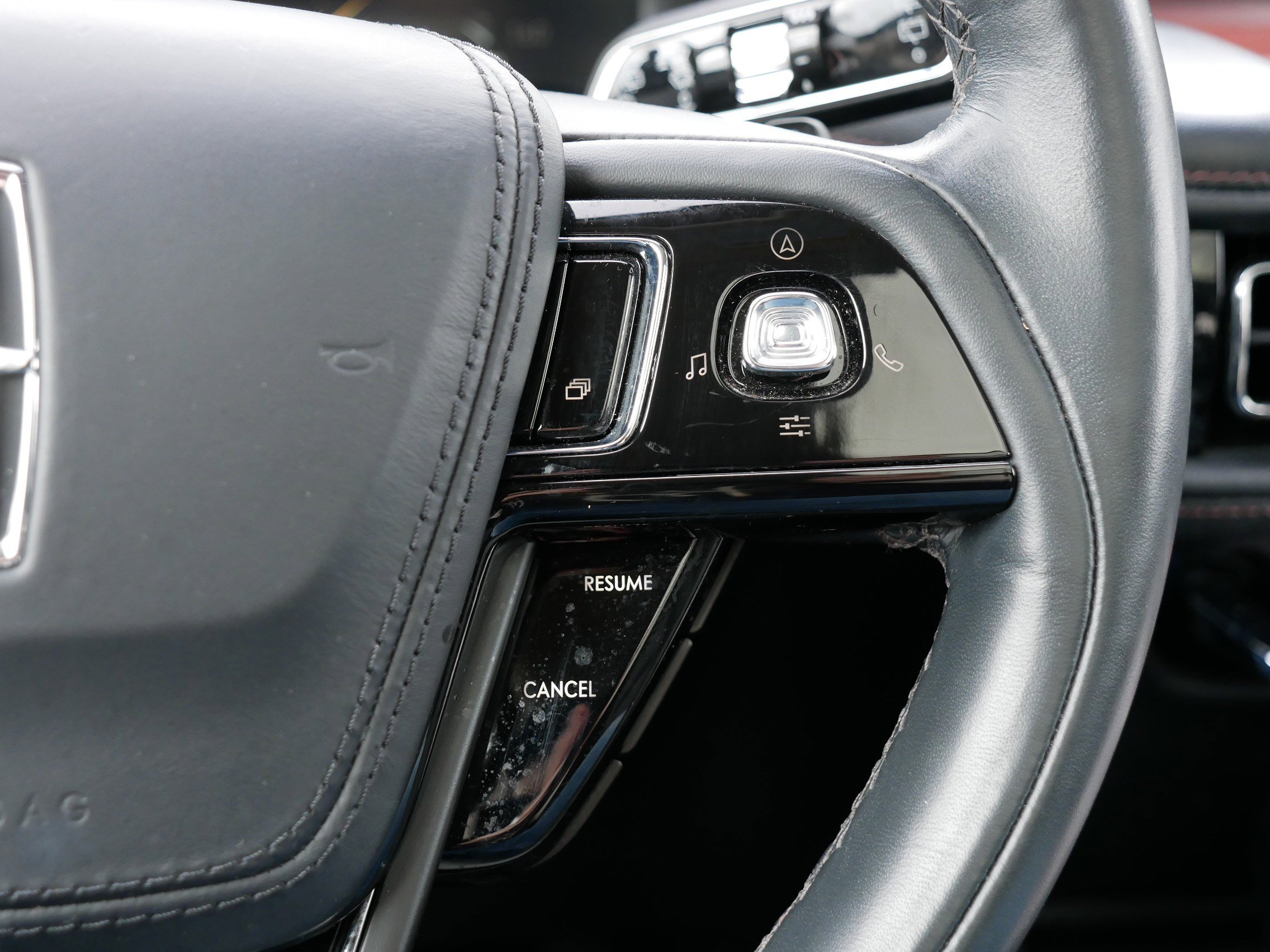 Used 2022 Lincoln Aviator Reserve w/ Elements Package Plus image 30