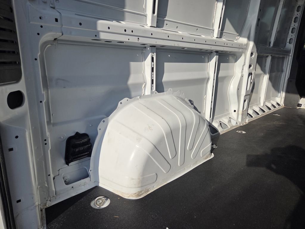 Used 2025 RAM ProMaster 2500 w/ Convenience Group FWD image 29