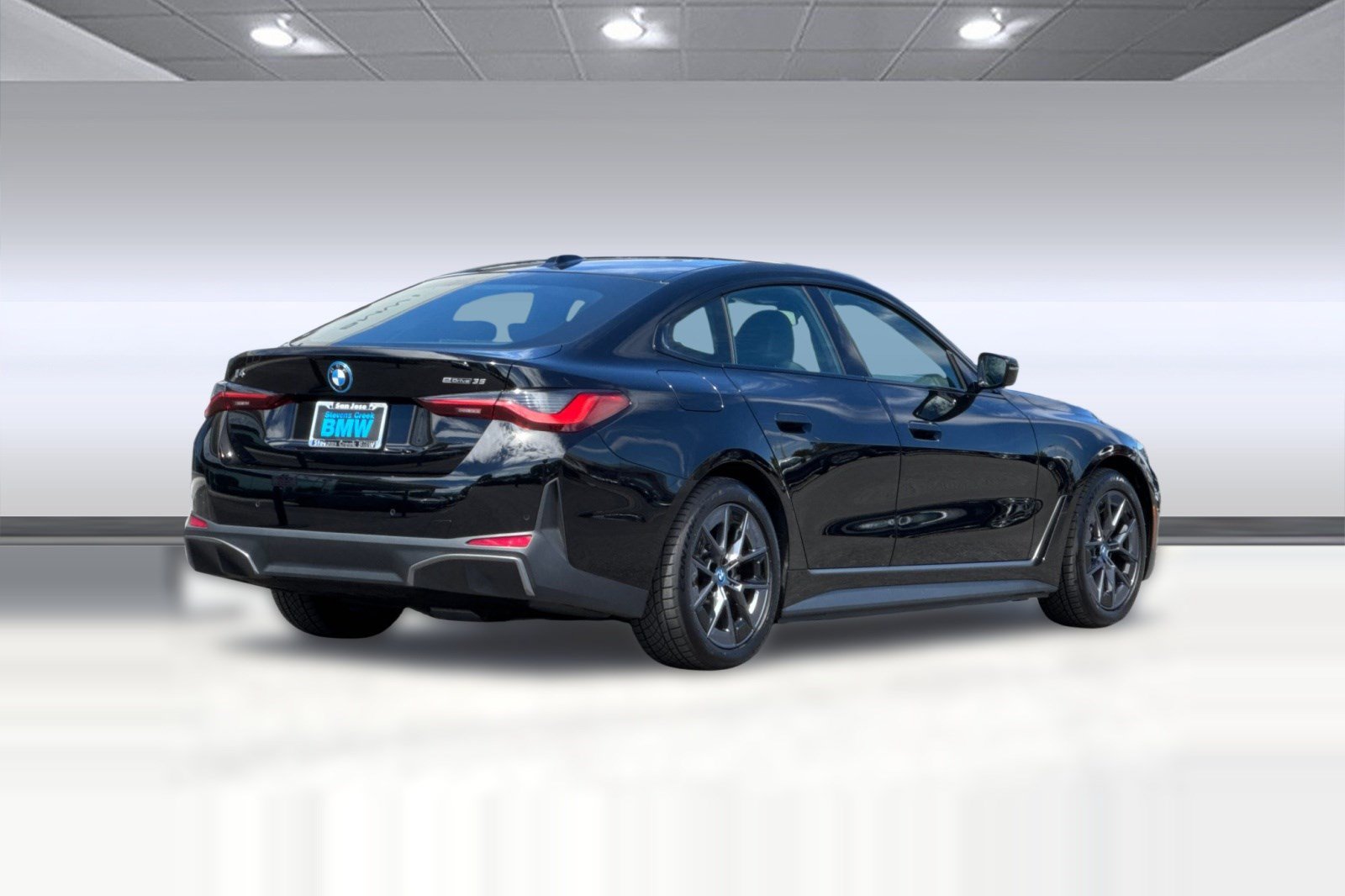 Used 2023 BMW i4 eDrive35 w/ Premium Package RWD image 8