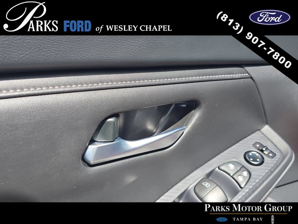 Used 2024 Nissan Sentra SV FWD image 16