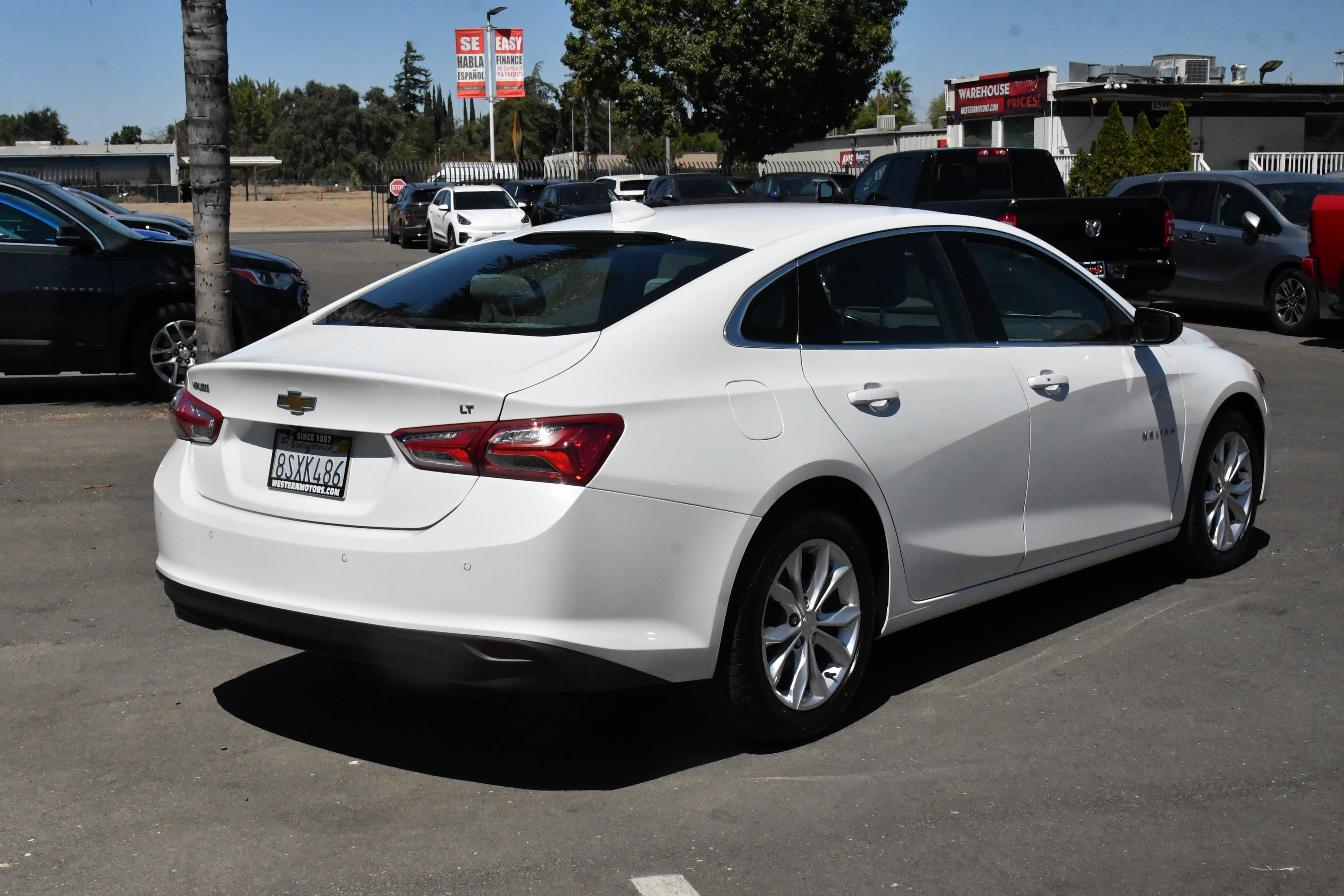 Used 2021 Chevrolet Malibu LT FWD image 8