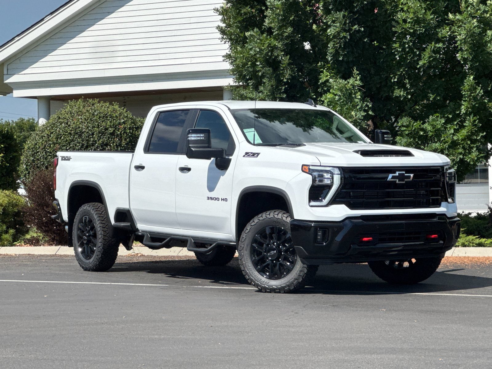 New 2026 Chevrolet Silverado 3500 LT w/ Trail Boss Package