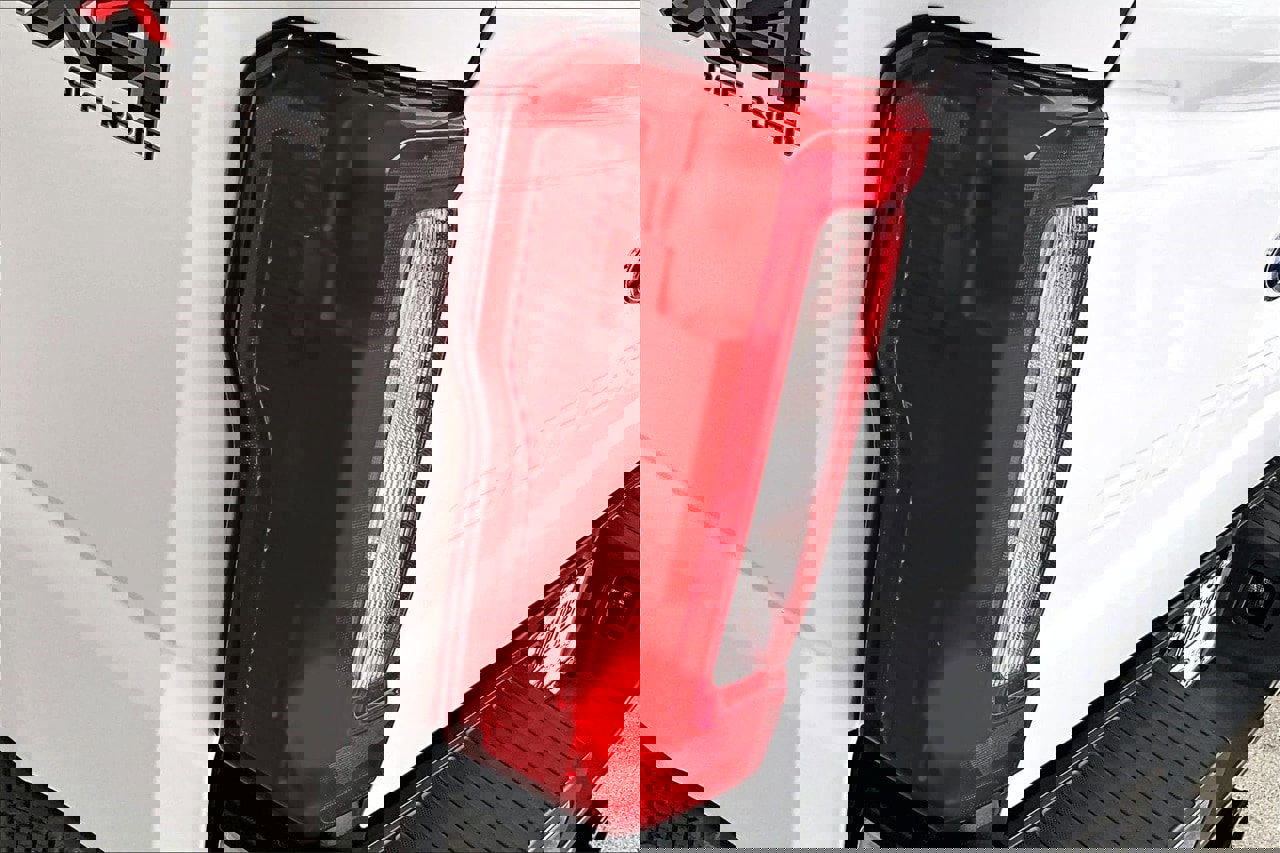 Used 2023 Ford F250 XLT w/ FX4 Off-Road Package image 29