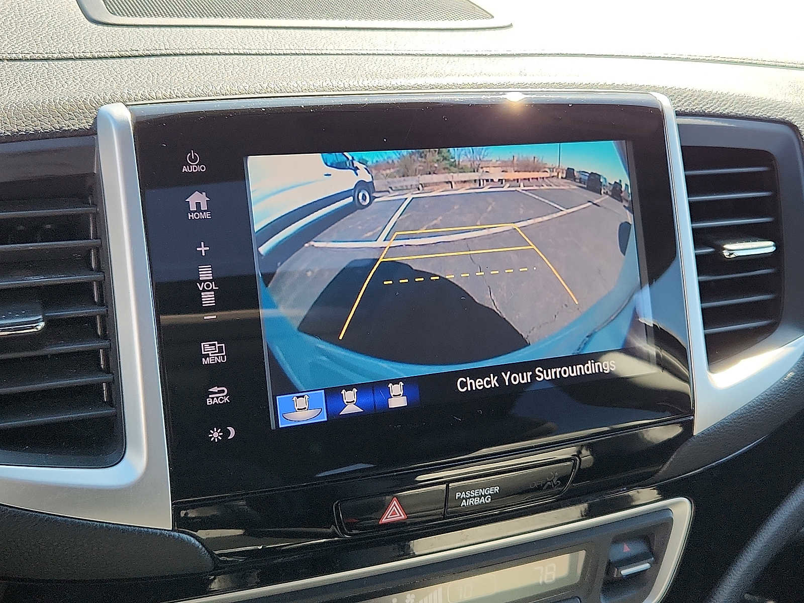 Used 2018 Honda Pilot Touring image 17