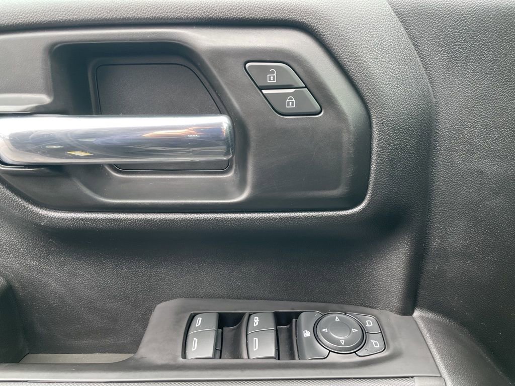Used 2020 Chevrolet Silverado 1500 Custom w/ Custom Value Package image 23